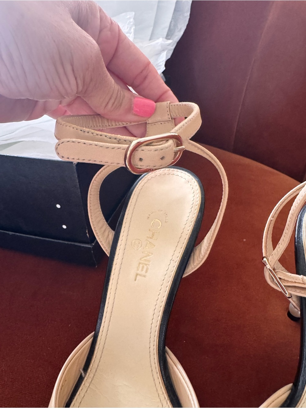 CHANEL Tan Leather Open-Toe Ankle Strap with pearl heels - Picture 6 of 13